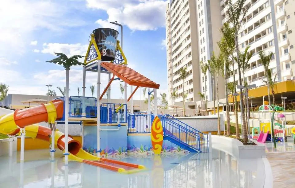 Brinquedos aquáticos Solar das Águas